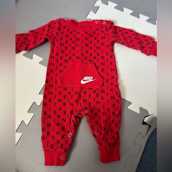 Baby Boys 6 months Nike and Adidas - Picture 6 of 7